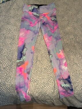 EUC VS Pink Purple Marble Ultimate Leggings